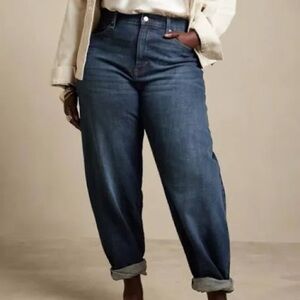 Banana Republic High Rise Barrel Leg Jeans Size 33